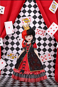 Шарнирная кукла Ruby Red Королева Червей, 31 см
