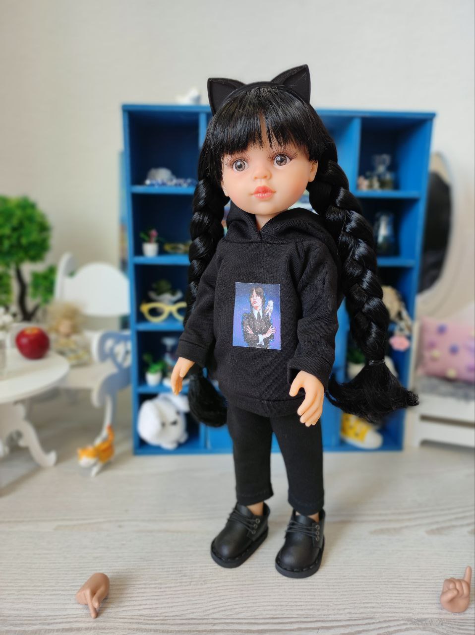 Спортивный костюм Wednesday / Венсдей черный для кукол Паола Рейна, 32 см Paola Reina HM-KA-10038 #Tiptovara#