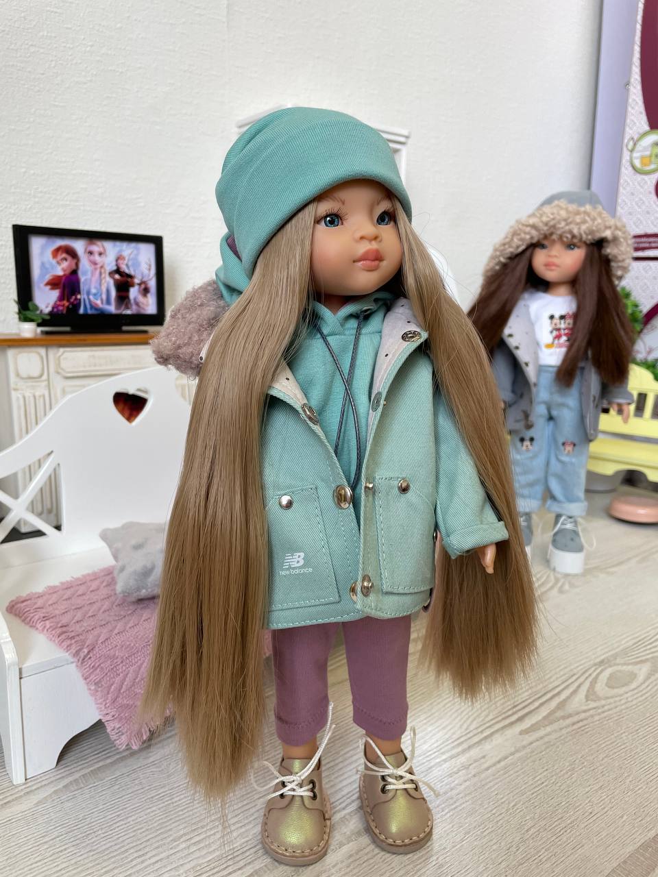 Модная куртка парка с капюшоном для куклы Паола Рейна, 32 см Paola Reina HM-RO-1028 #Tiptovara#