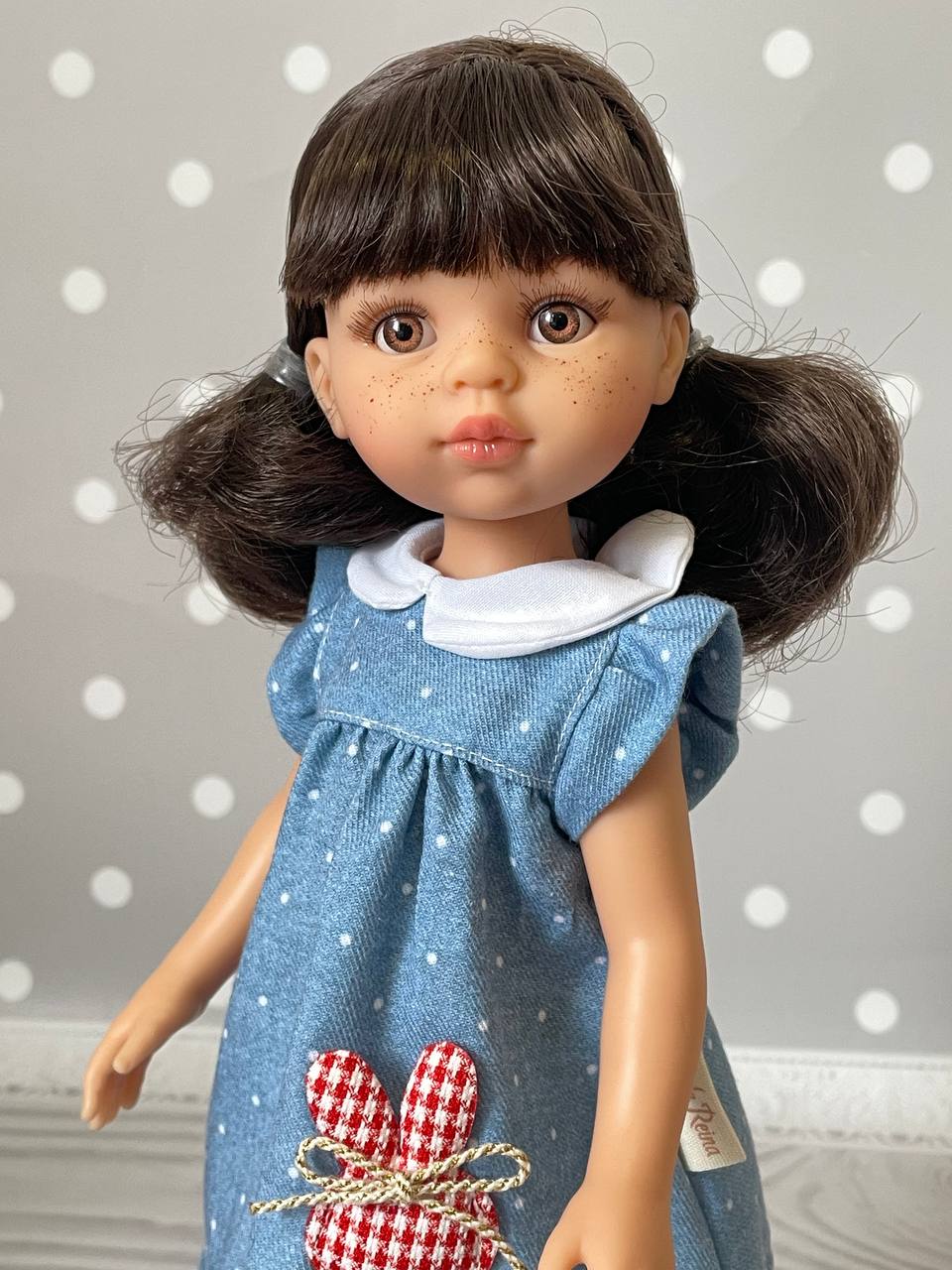 04693 Подружки, 32 см лялька Темные