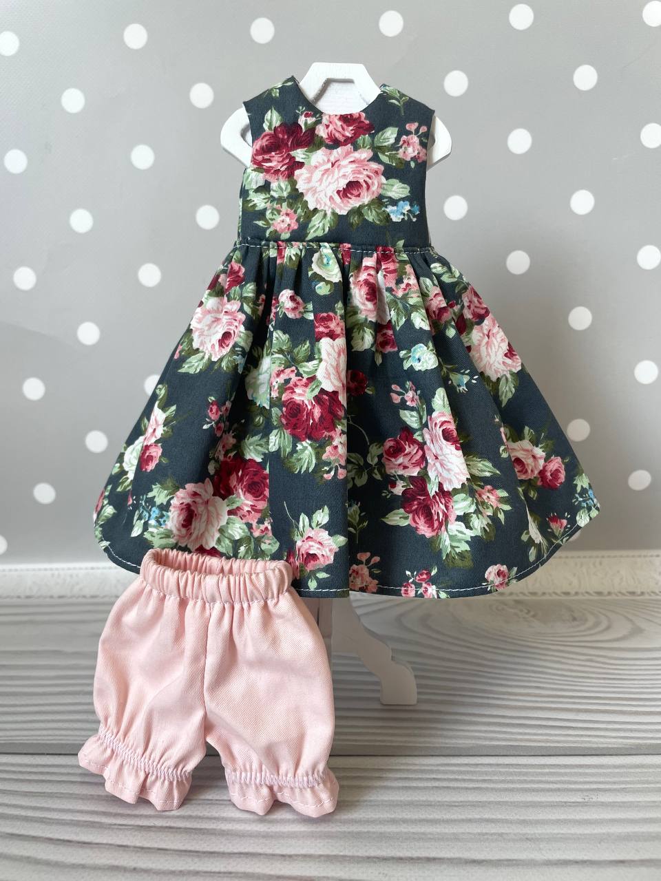  #vozrast# #DM_COLOR_REF# изображение