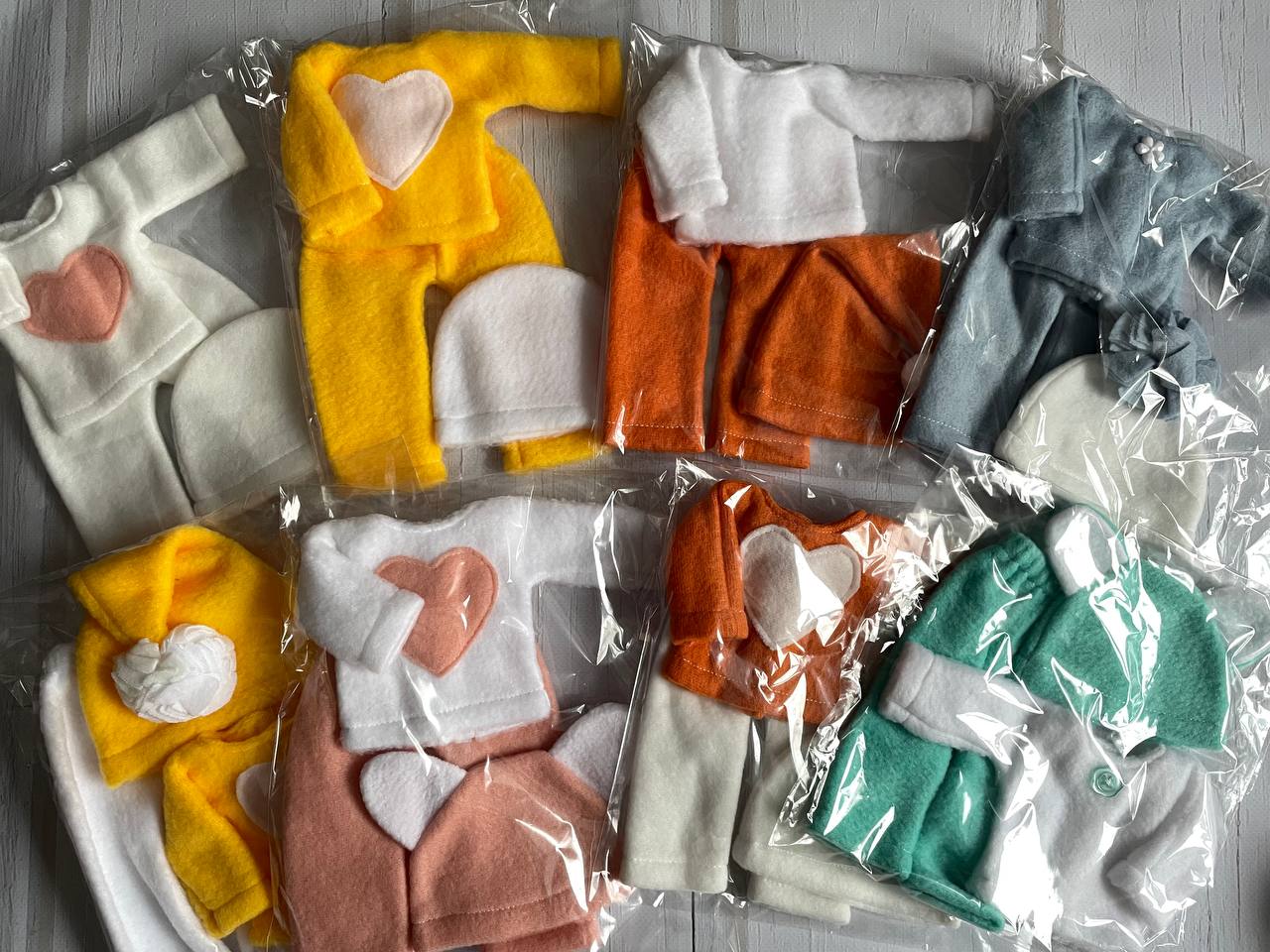 Флисовый костюм для куклы Паола Рейна, 32 см Paola Reina HM-KS-1032 #Tiptovara#