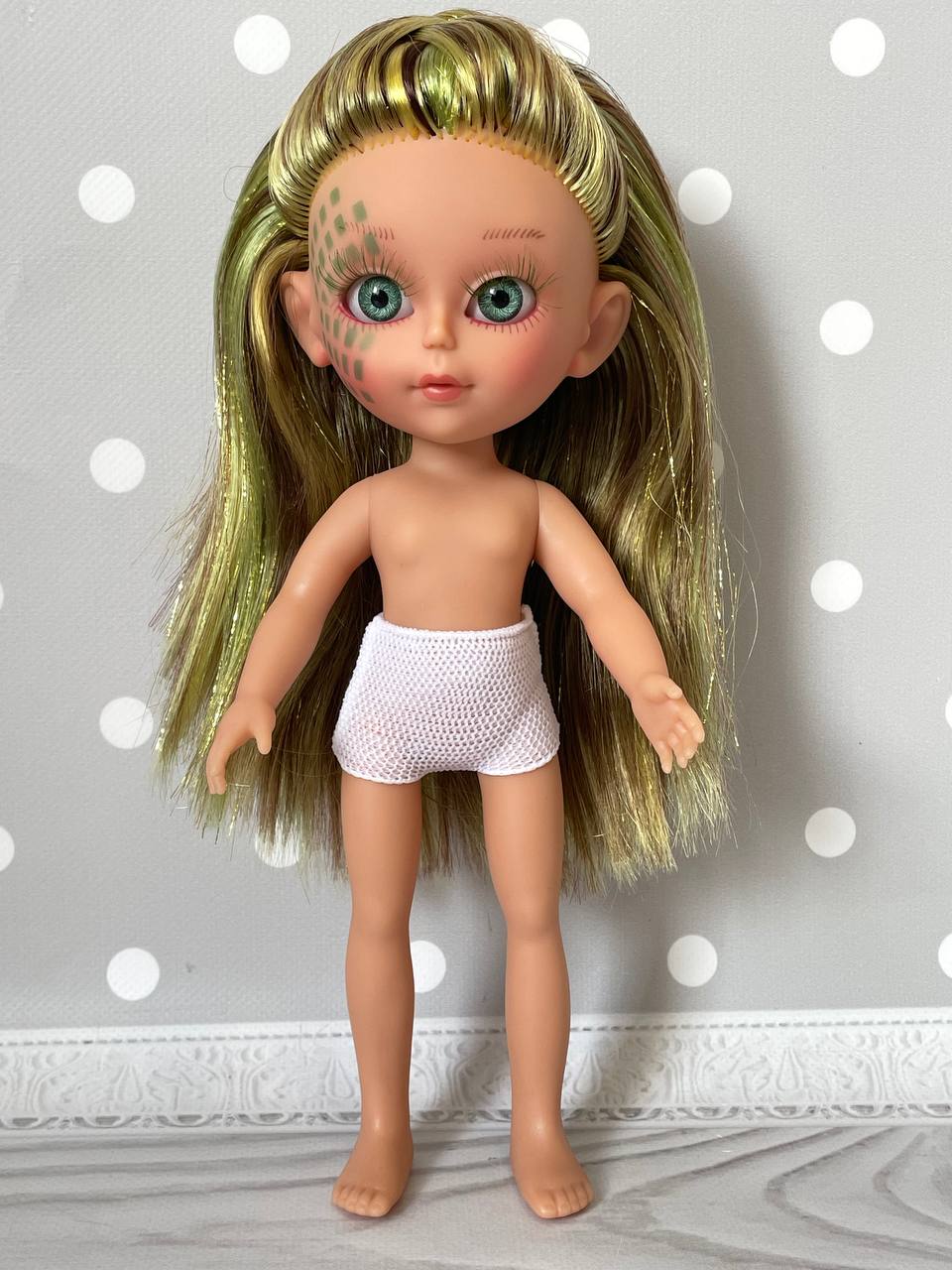 Лялька Nines виниловая кукла 2440-E