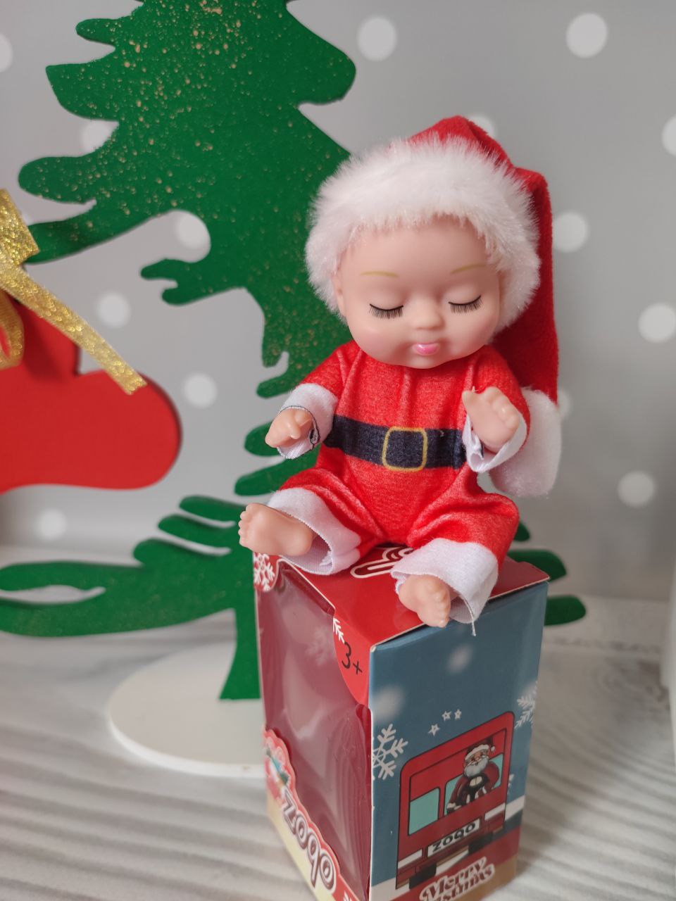 #DM_COLOR_REF# Пупсик спящий в костюме Санта-Клауса 11 см фото для пупсика