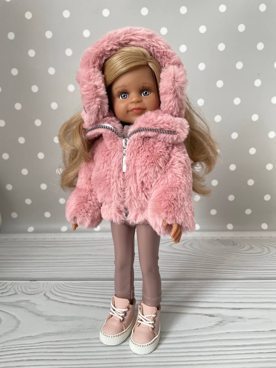 Шуба на молнии для куклы Paola Reina, 32 см (пудра) Paola Reina HM-GL-1077 #Tiptovara#