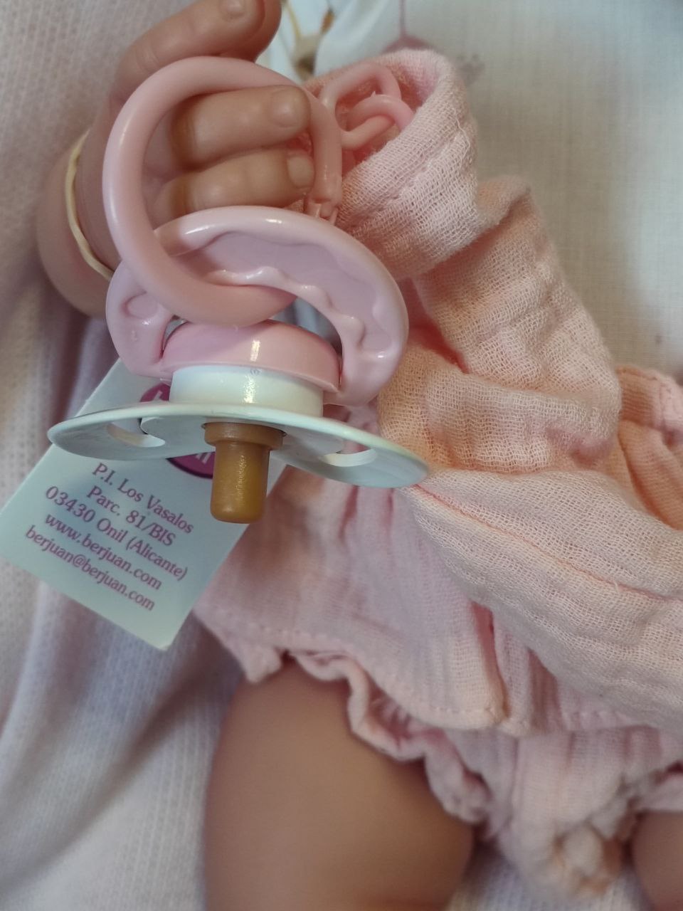 #osobennosti# Berjuan 8122