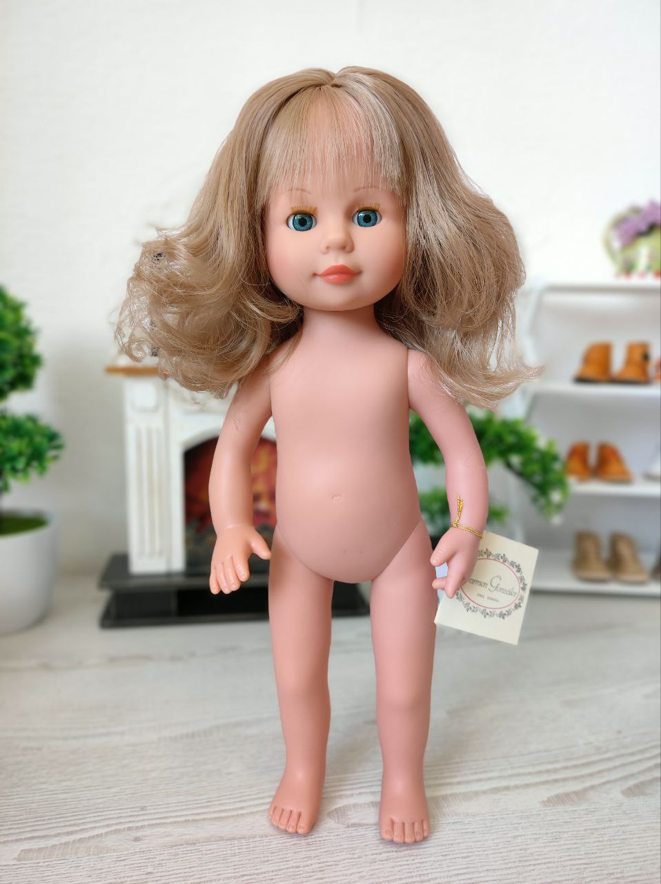 #Tiptovara# Carmen Gonzalez виниловая кукла 022212