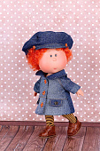 Джинсовое пальто с кепкой для куклы Mia Nines d'Onil 30 см
