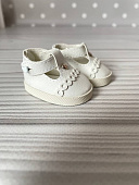Туфли Сердечко для кукол Pippa / Mia Nines d'Onil 30 см (белые)