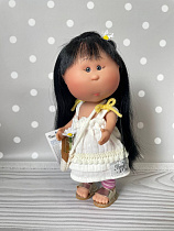 Кукла азиатка Little Miа в фирменном аутфите Nines d'Onil, 23 см