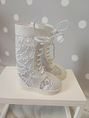 Белые сапожки с кружевом для кукол Paola Reina, 32 см Handmade