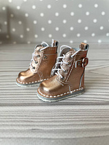 Золотистые сапоги на шнуровке для куклы Paola Reina, 32 см