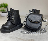 Набор черная сумочка на цепочке и ботинки кожаные для куклы Paola Peina, Antonio Juan, 32 см