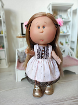 Платье с кружевом для куклы Миа Нинес де Онил, 30 см